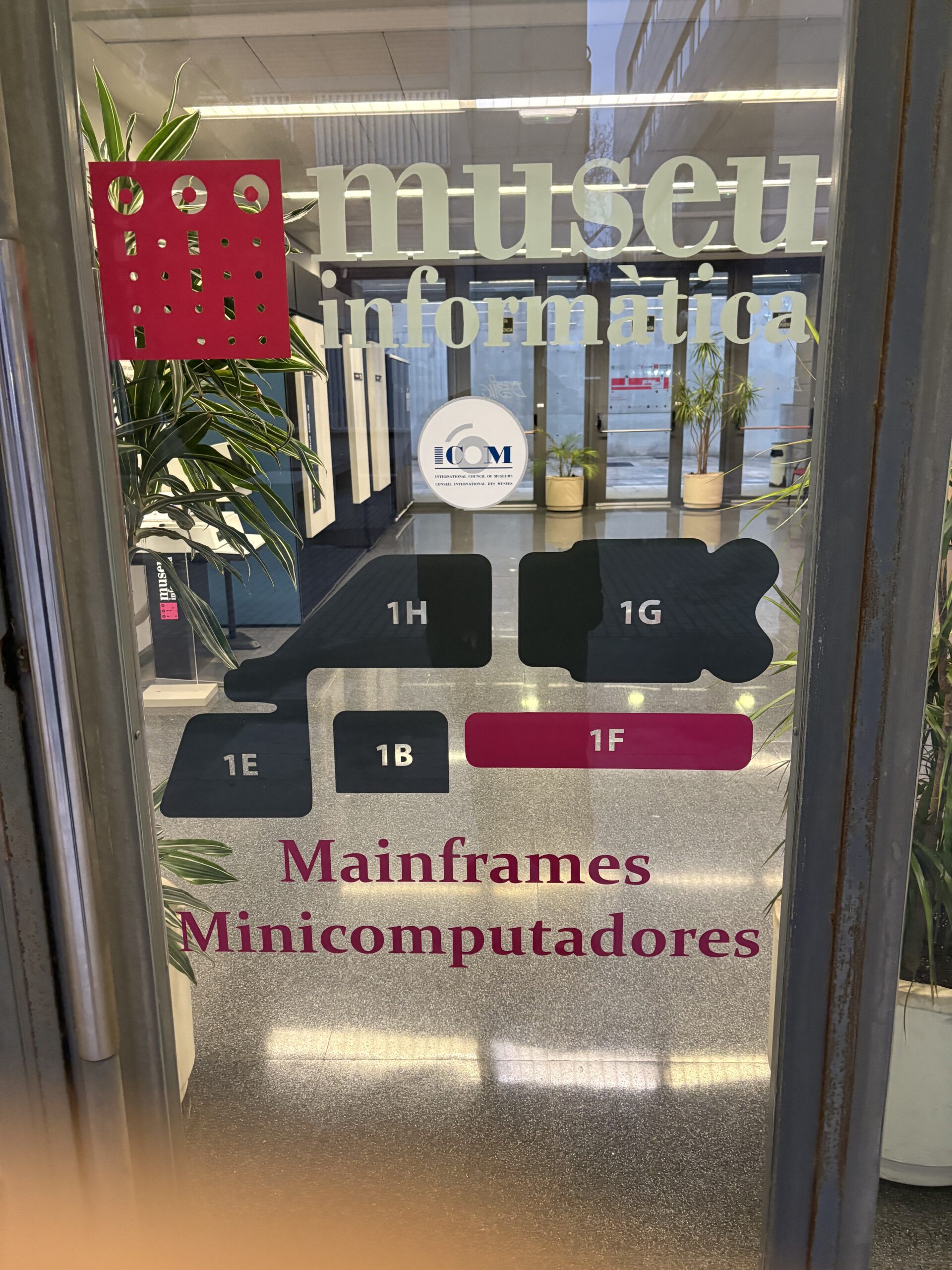 Nueva señalización del museo